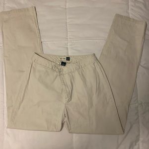 Gap Low Rise Khaki pants 10 Long